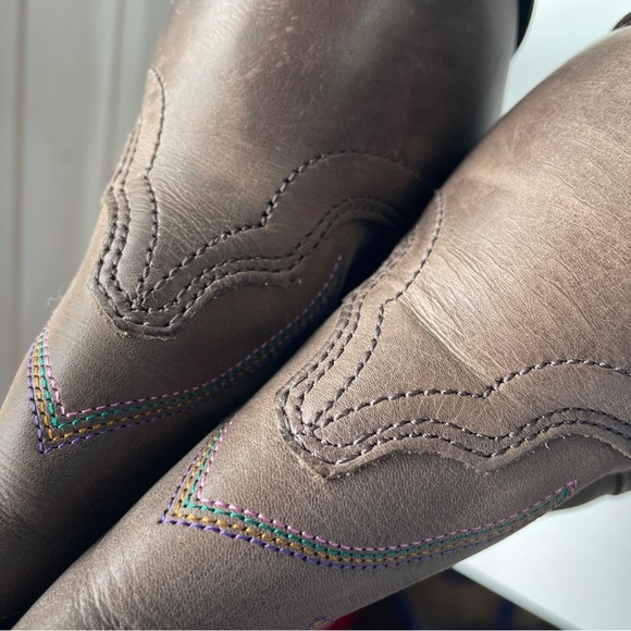 Ariat Women’s Heritage Western Cowboy Cowgirl Leather Boots Distressed R Toe 6.5 - Picture 10 of 12